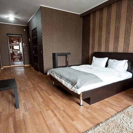 Апартаменты На Маркова Almaty Eksteriør bilde