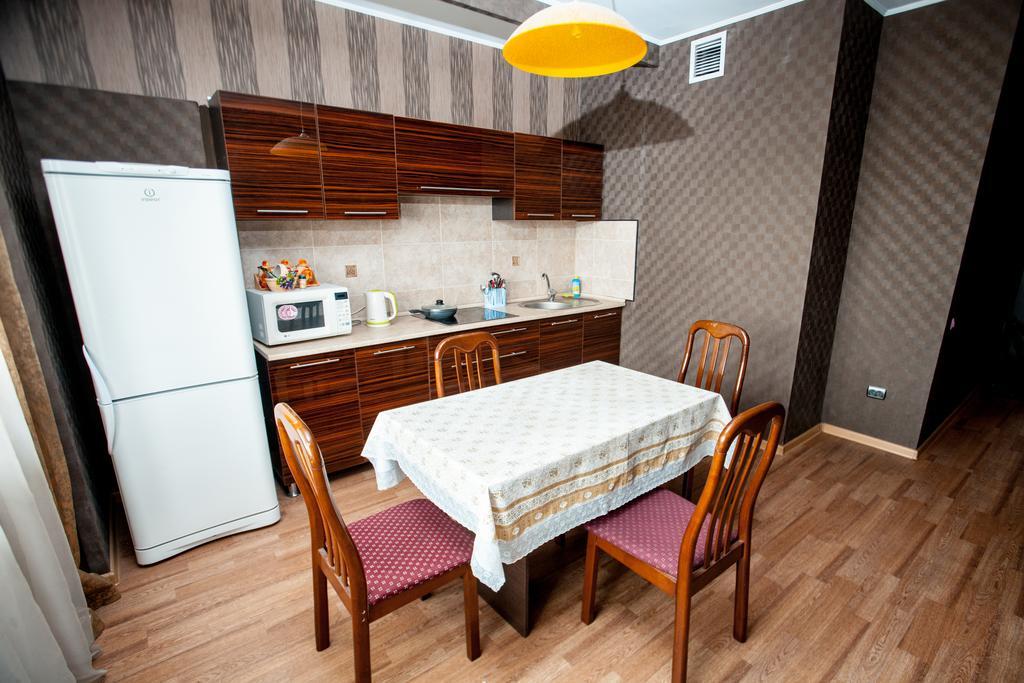 Апартаменты На Маркова Almaty Eksteriør bilde